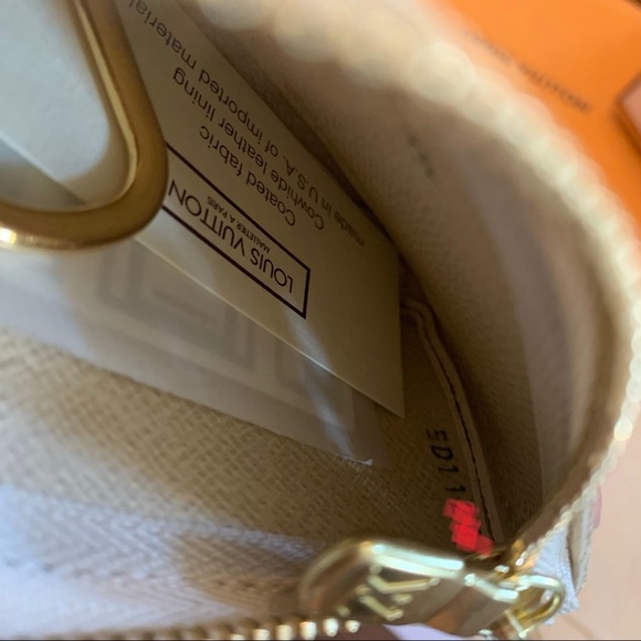 BNIB - LV cles/key pouch - Damier Azur - sold out - Picture 5 of 5